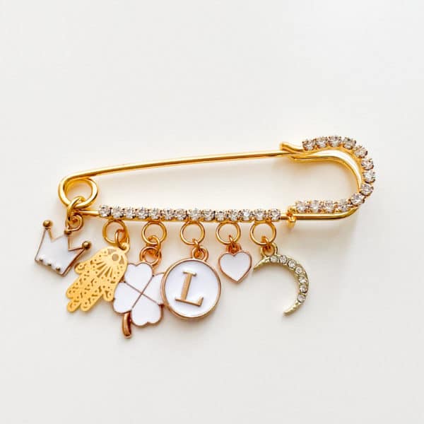 Strassnadel mit 6 Charms, gold