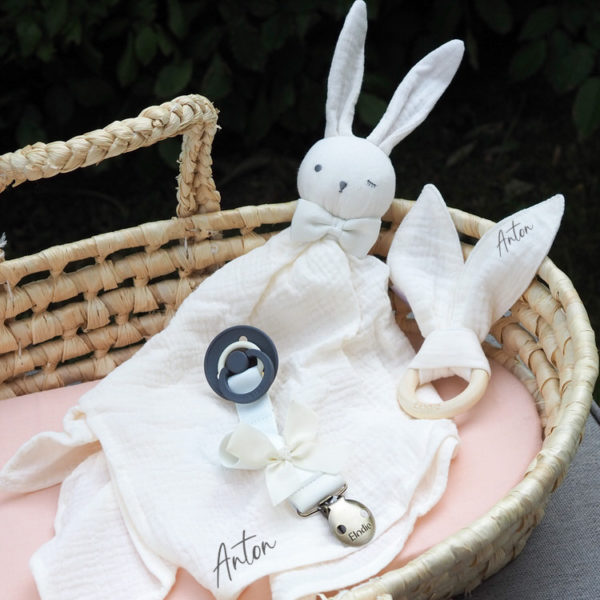 Elodie Details Schmusetuch Blinkie Bonnie, Schnullerband und Beissring, vanilla white